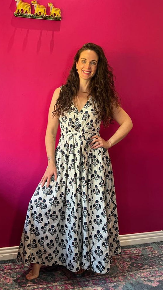 Avatar Dress - White with Navy blooms
