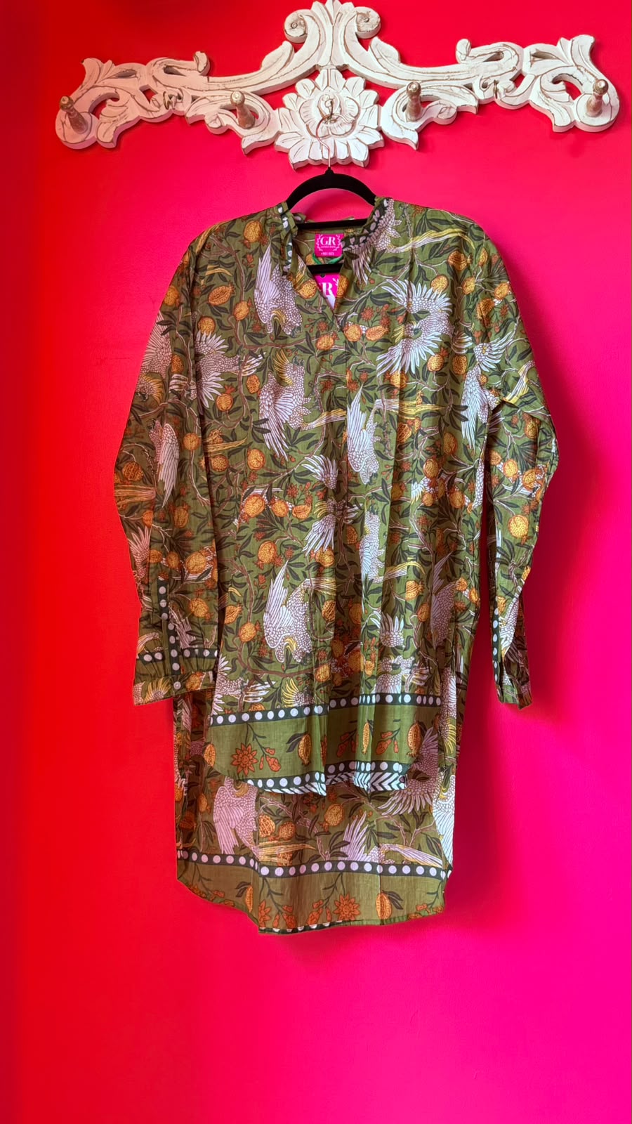 Green with Golden Pomegranate and Cackatoo