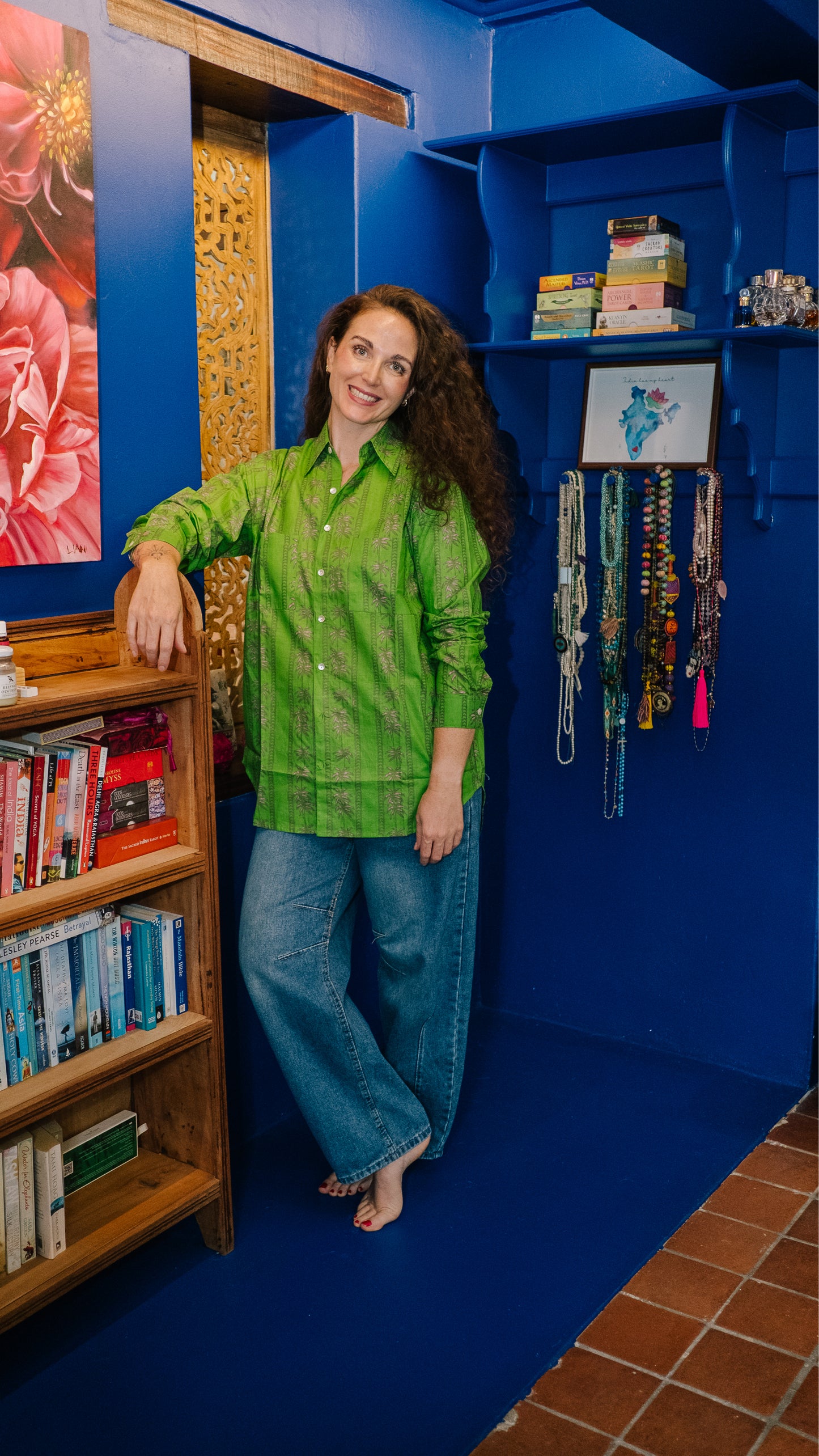 Beverley Blouse 2.0 - Vibrant green and soft pink palm