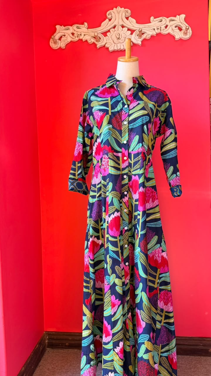 Sammy Joy 2.0 Navy Blue with Vibrant Red and Pink Proteas