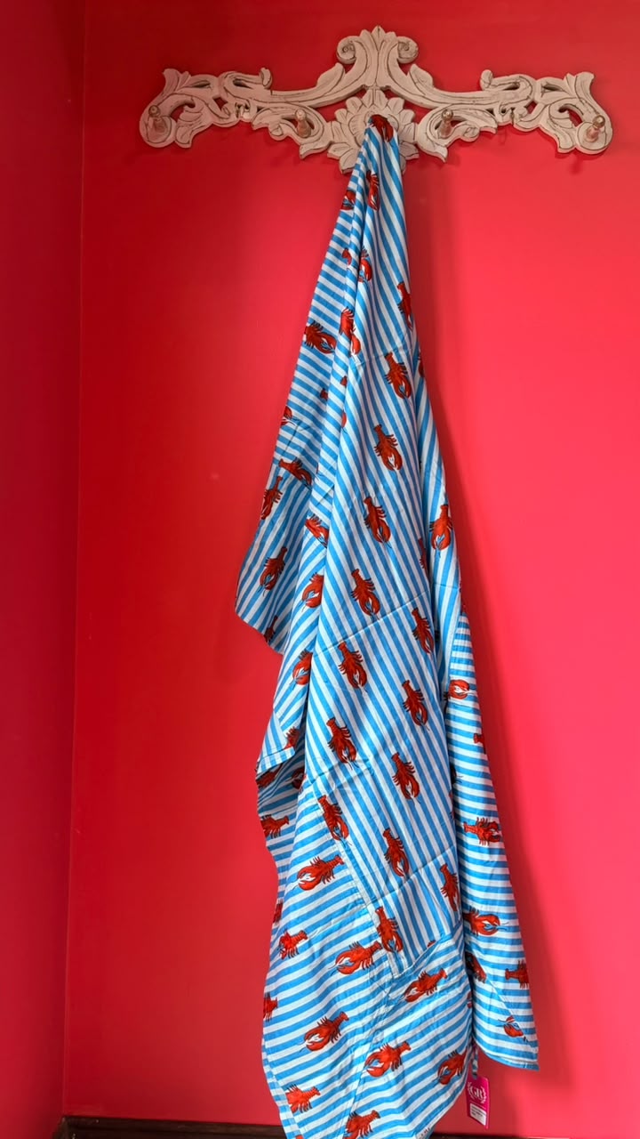 Homeware - Lobster Tablecloth with frilled Edges